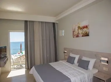 Lithakia Beach 2*